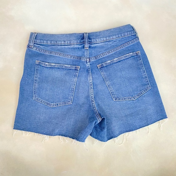 Gap distressed shorts size 4/27 - Picture 2 of 4